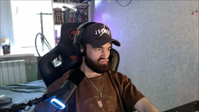 _Serious_Man webcam