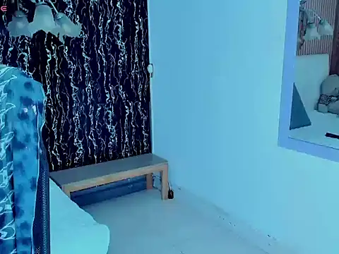 MarianaGalviz_ live cam on StripChat