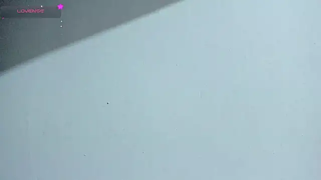 MissCurvyTop webcam