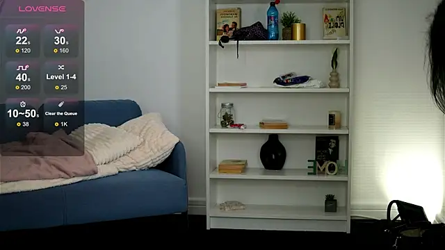 LyndaBlaire webcam
