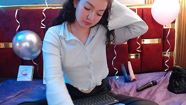 lilimini032 webcam
