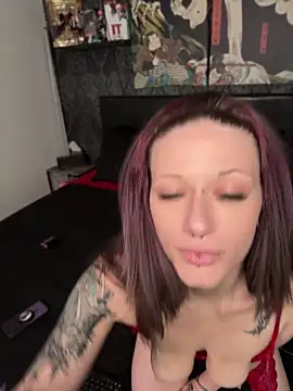 AshenRoe webcam