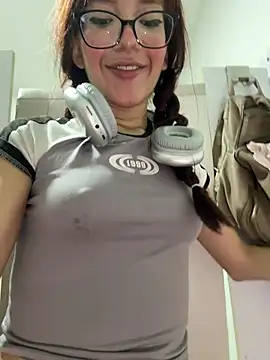 SweetBunnyGF webcam