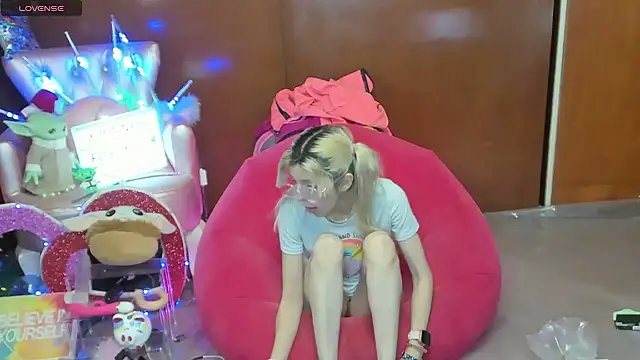 Skinygirl webcam