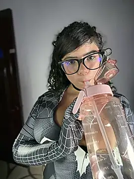 Simone_Miller Live Webcam on Stripchat