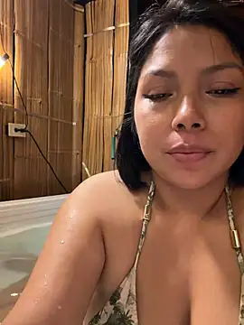 isabella__luna - ISABELLA__LUNA's free webcam - UK Sex Cams