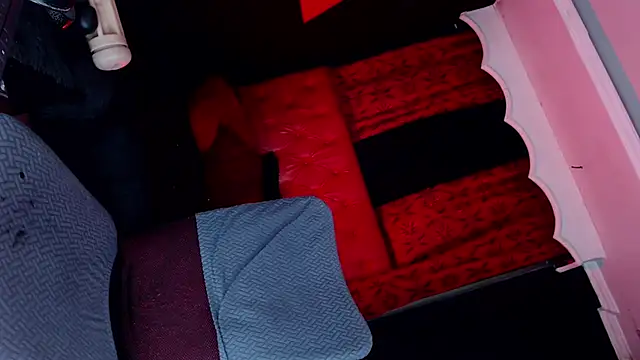 abrilbigcock Live Web Cam Show