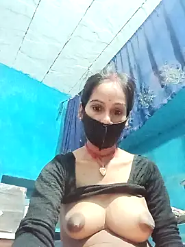 Nandani-758 webcam