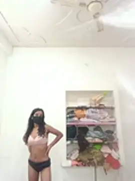 Desi_Couple_P webcam