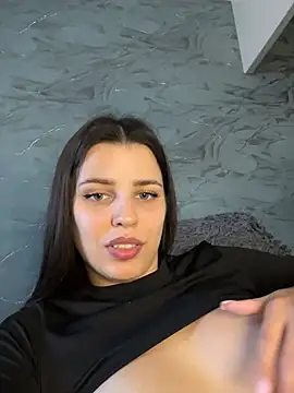 Hottest_Mia