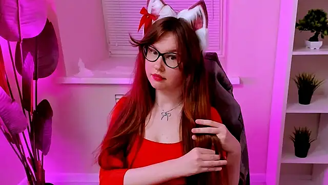 CarolGiggly webcam