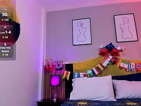 Pauline_Fox webcam