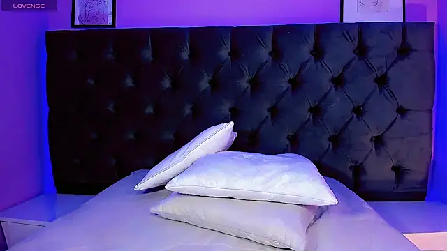 Kornylovee webcam