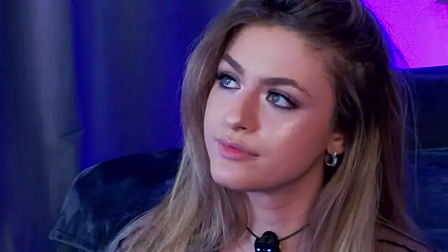 AnneMaryie webcam