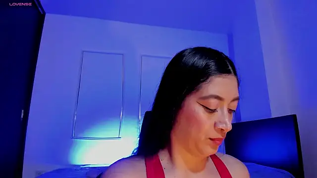 MeganWhite3
