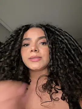 Curlyierr webcam