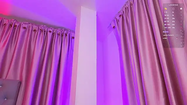 Emiily_Scott1 webcam