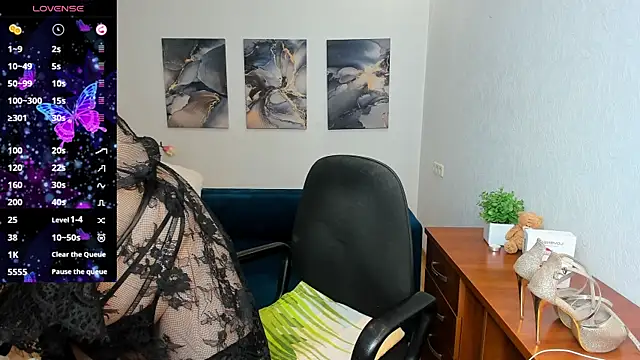 Alana_Walkers webcam