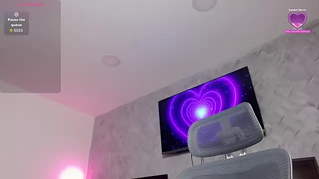 Roxxi_2110 webcam