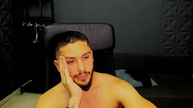TroyWadee webcam