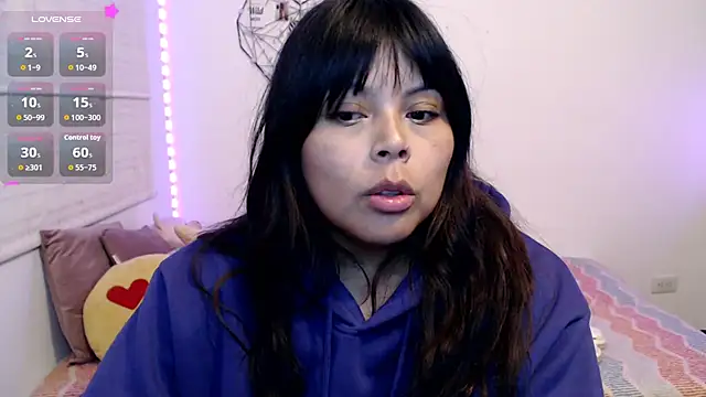 EllieMoonX webcam