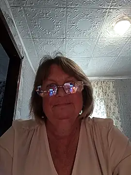 MilashkaCutie50 webcam