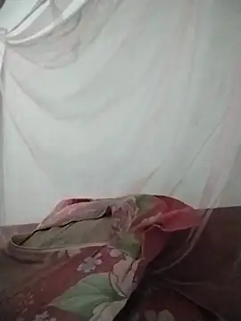 Naaya8109 webcam