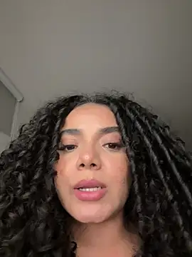 Curlyierr webcam