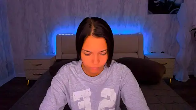 AlexaBarkley webcam