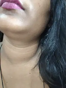 Jasmine_Januja webcam