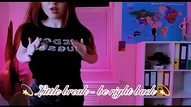 CarolGiggly webcam