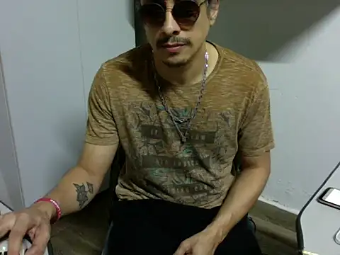 SOLESFETISHBR webcam