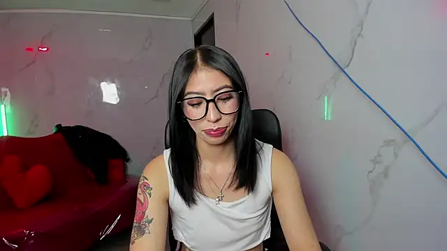 LilithCooperr_ webcam