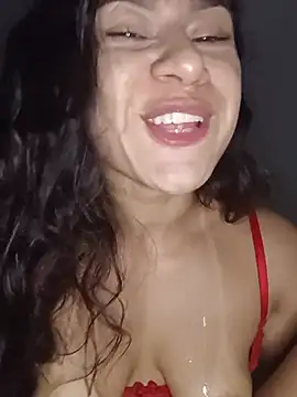 yummi_greluda webcam