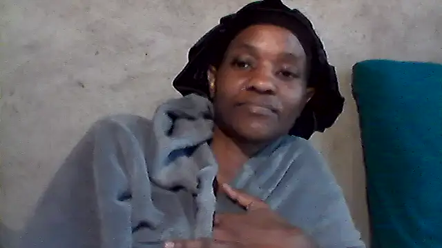 sexybigass31 webcam