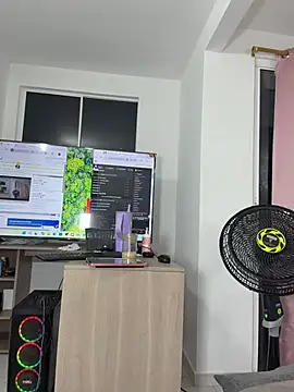 AlesiaCooper webcam