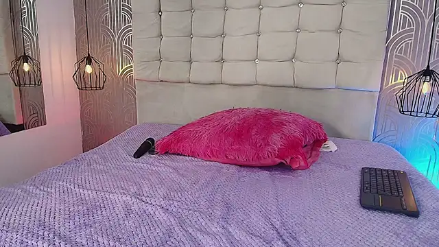 LexieBloom webcam