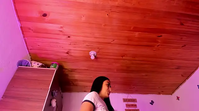Lia_Roses3x webcam