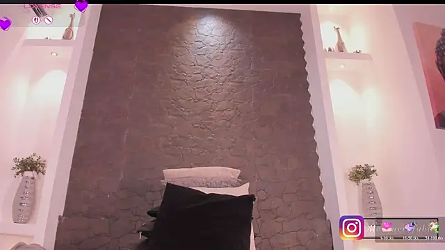 naina_deivis33 webcam