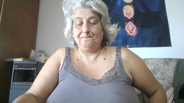 ExquisiteMature webcam