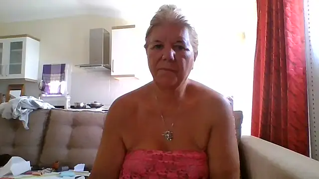 TrustfulVampire1 webcam