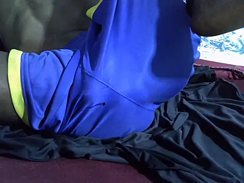Latinian_cock webcam