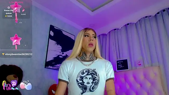 Julia_Bulette1 webcam