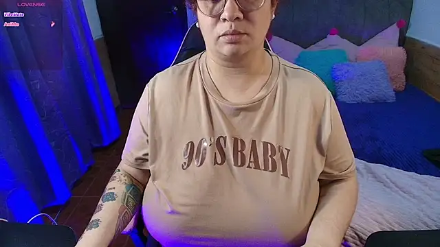 kattybbwbigboobs_ webcam