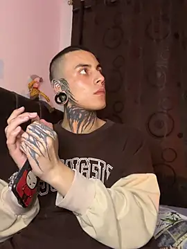_valentinoooo webcam