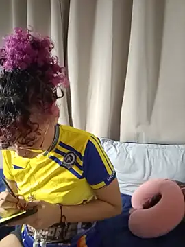 Ari_vibesX webcam