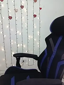 MaryMoon06 webcam