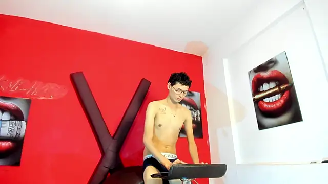 PRETTY_LOVERS1 webcam