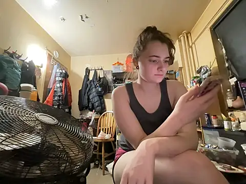 Snowbunnycake_131 webcam