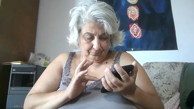 ExquisiteMature webcam